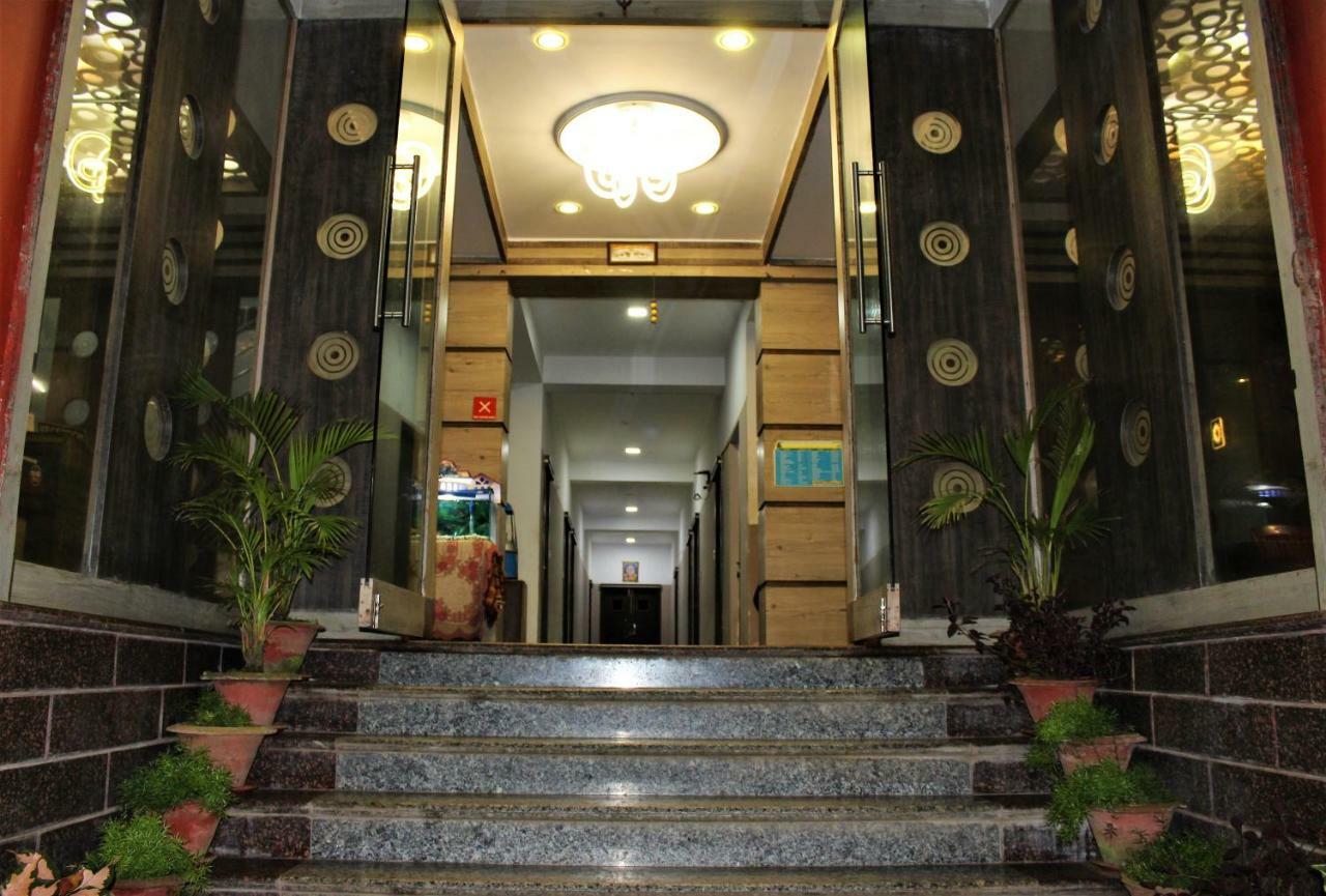 Hotel Park Lagoon Puri Esterno foto